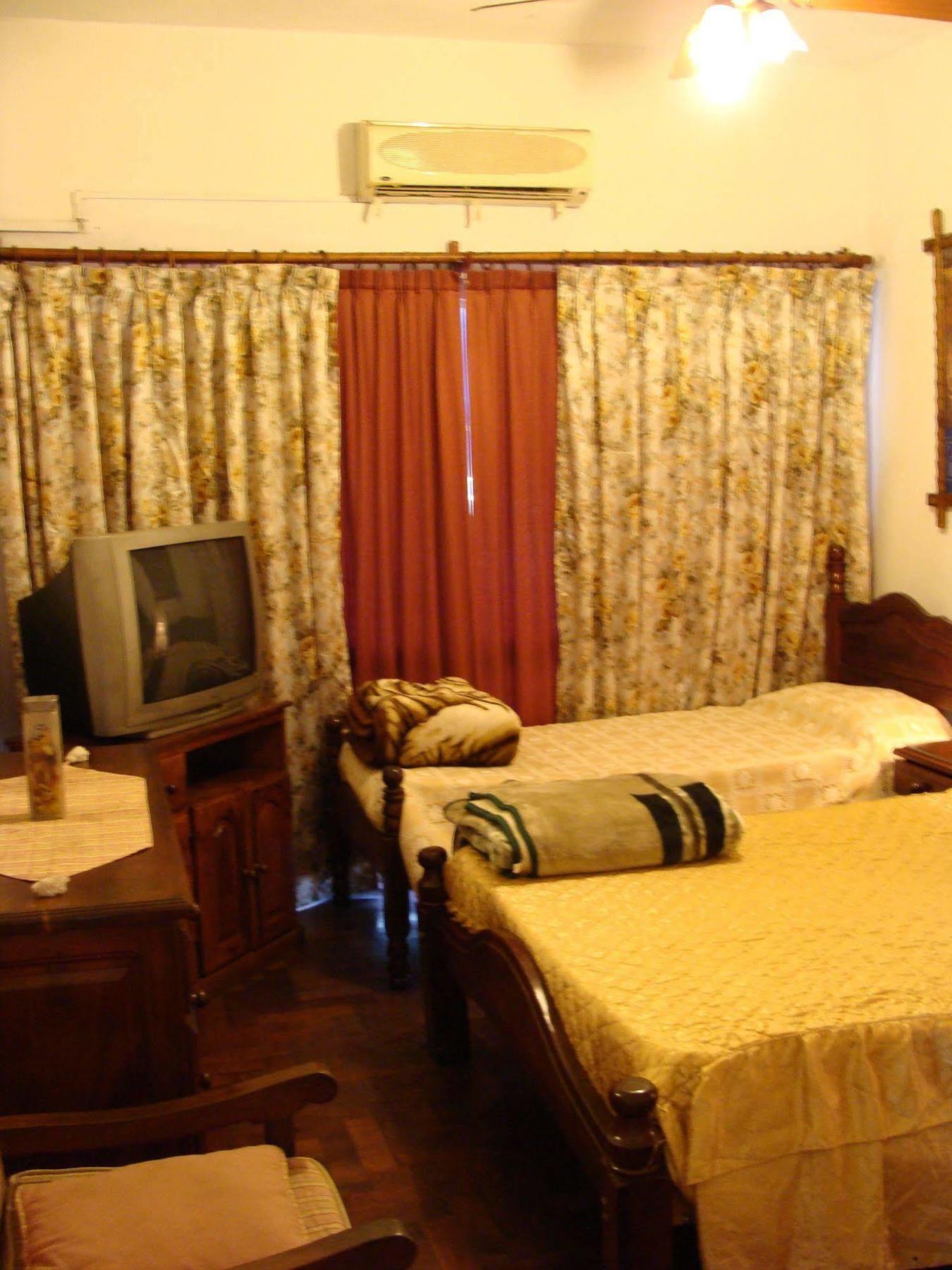 Hotel Aeropuerto Monte Grande Kültér fotó